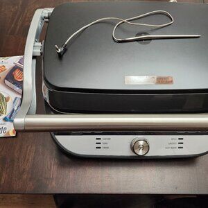 Pampered Chef Deluxe Electric Grill and Griddle